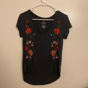 American Eagle Favorite Tee